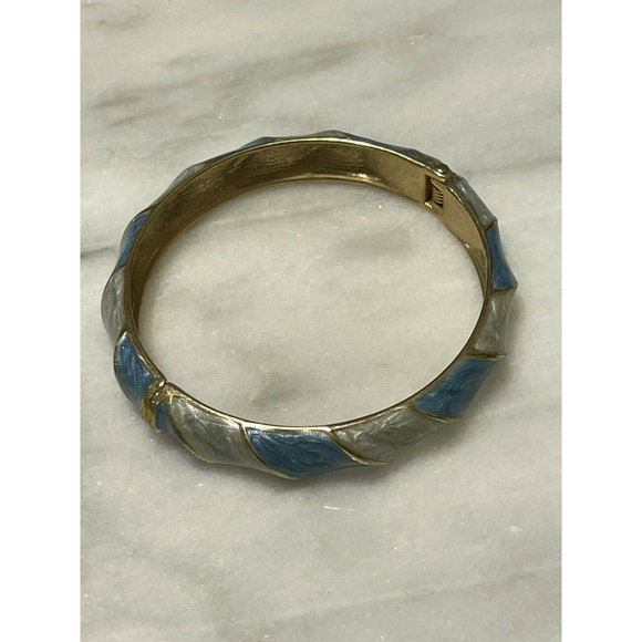 2 tone Alternating blue enamel Gold Tone clamper cuff bracelet - Picture 7 of 8